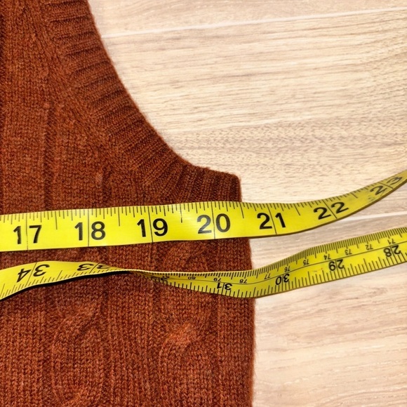 Brooks Brothers Brown V-Neck Cable Knit Sweater - Picture 3 of 6